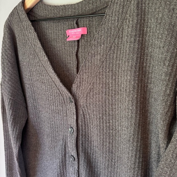 Isaac Mizrahi Women's Gray Waffle Knit Casual Button Up Lightweight Sweater Sz M - Picture 4 of 8